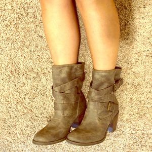 Old navy boots